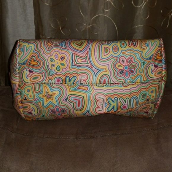 Dooney & Bourke purse - Picture 3 of 8